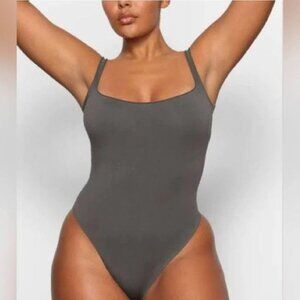 SKIMS Fits Everybody Square neck Bodysuit